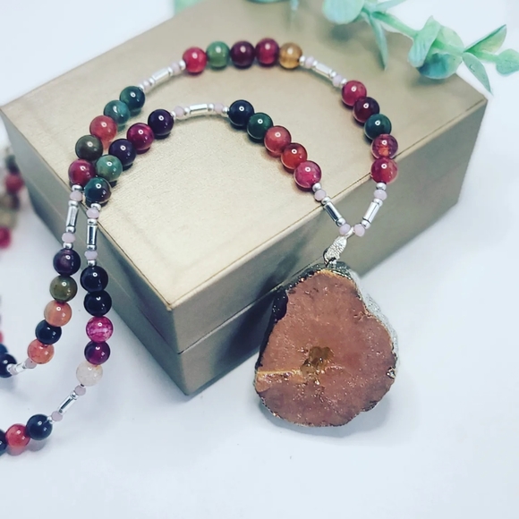 Rainbow Agate necklace - Picture 6 of 6